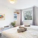 Schmallenberger Mauerbluemchen Lägenhet *