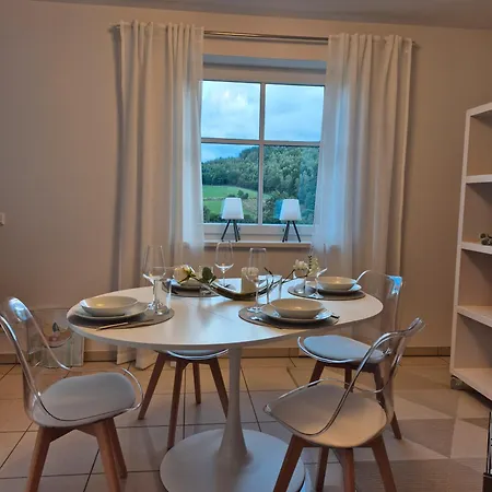 شقة Schmallenberger Mauerbluemchen