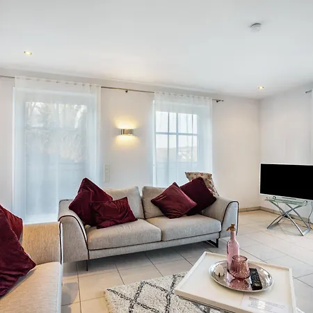 Schmallenberger Mauerbluemchen شقة