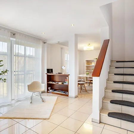 Schmallenberger Mauerbluemchen شقة