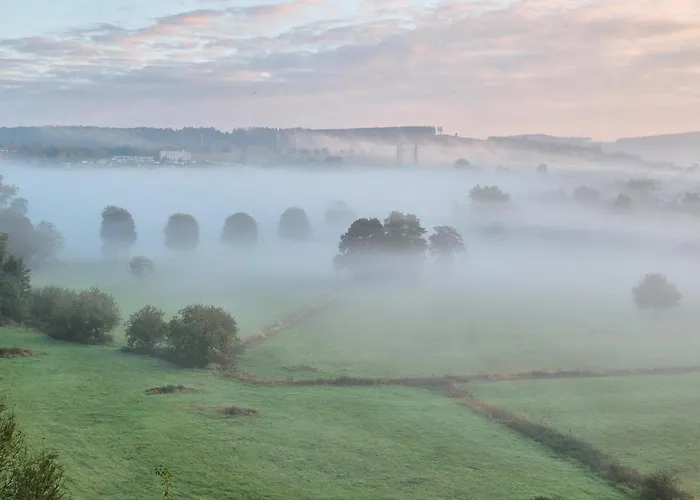 شقة Schmallenberger Mauerbluemchen
