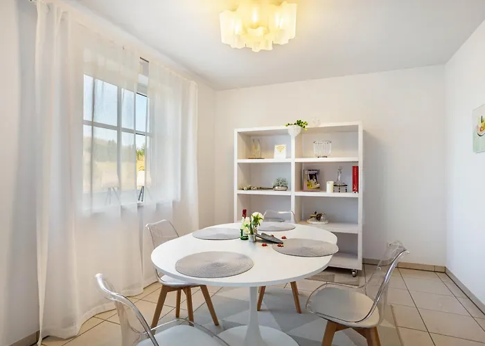 شقة Schmallenberger Mauerbluemchen